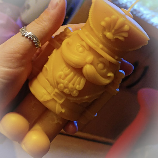 Major Meltdown Beeswax Candle